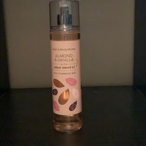 BBW Almond and Vanilla Spray